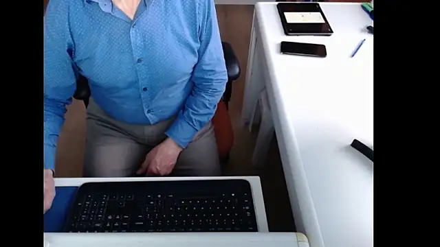 Snapshot of dutchpornking chatting on November 2025 07:52:02 AM dutchpornking online show from November 2025 07:52:02 AM