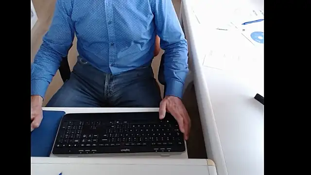 Snapshot of dutchpornking chatting on September 2025 06:36:01 AM dutchpornking online show from September 2025 06:36:01 AM