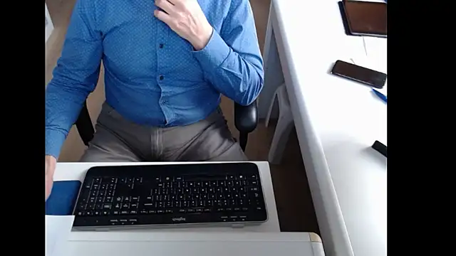 Snapshot of dutchpornking chatting on December 2025 09:19:02 AM dutchpornking online show from December 2025 09:19:02 AM