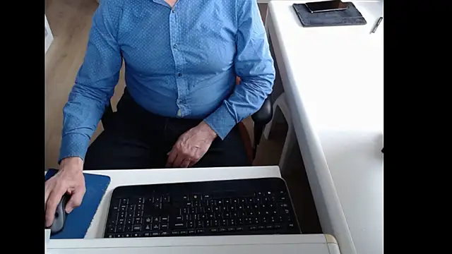 dutchpornking online show from May 2026 06:18:01 AM