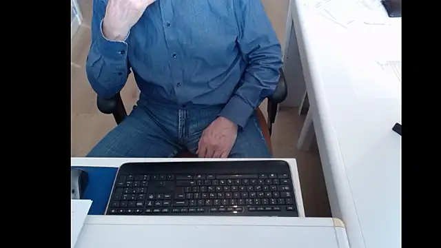 Snapshot of dutchpornking chatting on March 2025 02:40:01 PM dutchpornking online show from March 2025 02:40:01 PM