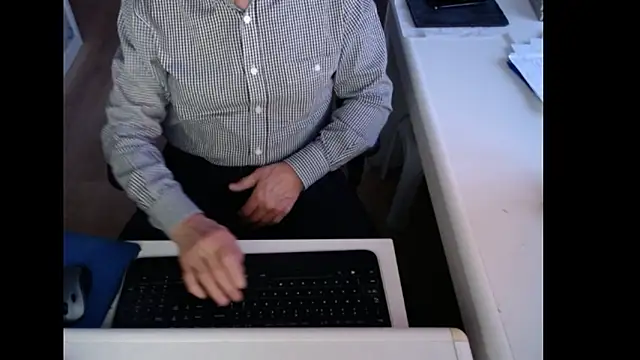 Snapshot of dutchpornking chatting on February 2026 07:15:02 AM dutchpornking online show from February 2026 07:15:02 AM