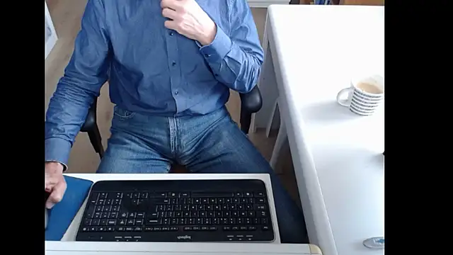Snapshot of dutchpornking chatting on October 2025 08:07:02 AM dutchpornking online show from October 2025 08:07:02 AM