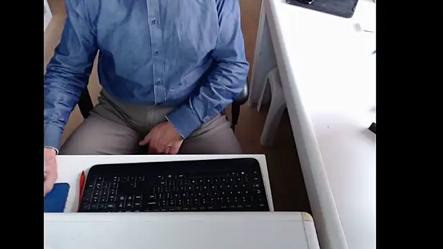 Snapshot of dutchpornking chatting on February 2026 08:01:02 AM dutchpornking online show from February 2026 08:01:02 AM