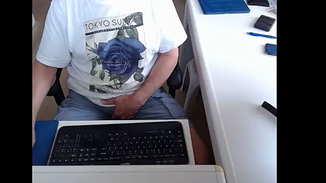 dutchpornking online show from July 2026 06:02:01 AM