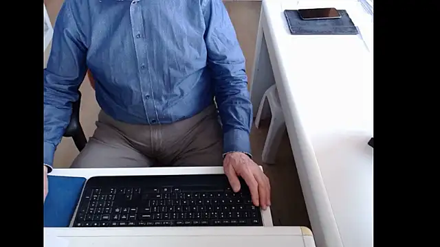 dutchpornking online show from March 2026 07:23:01 AM