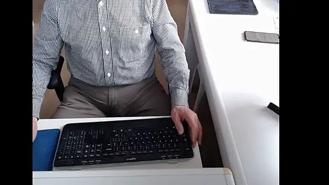 dutchpornking online show from May 2026 06:17:02 AM