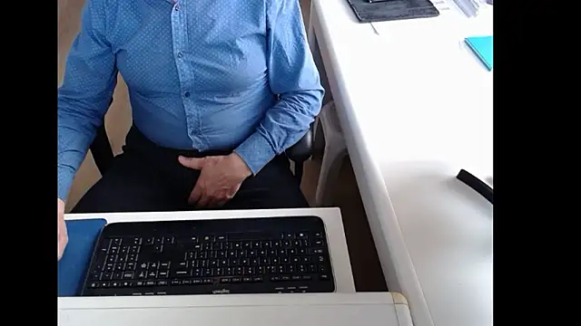 dutchpornking online show from March 2026 06:57:01 AM