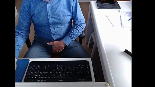 Snapshot of dutchpornking chatting on November 2025 09:57:02 AM dutchpornking online show from November 2025 09:57:02 AM