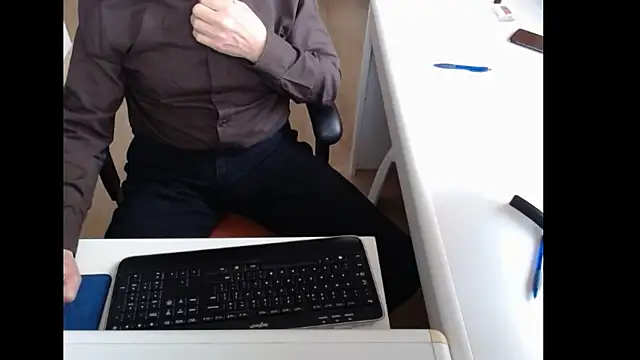 Snapshot of dutchpornking chatting on October 2025 08:02:01 AM dutchpornking online show from October 2025 08:02:01 AM