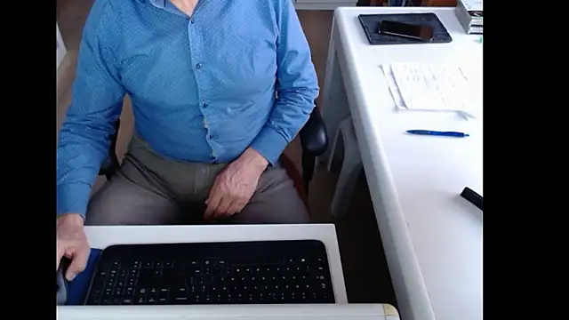 Snapshot of dutchpornking chatting on January 2026 07:56:01 AM dutchpornking online show from January 2026 07:56:01 AM