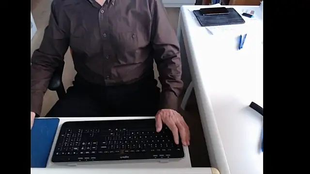 Snapshot of dutchpornking chatting on October 2025 07:31:01 AM dutchpornking online show from October 2025 07:31:01 AM