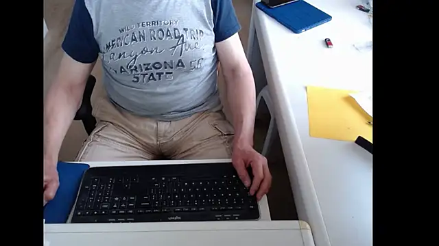 dutchpornking online show from May 2026 06:11:01 AM