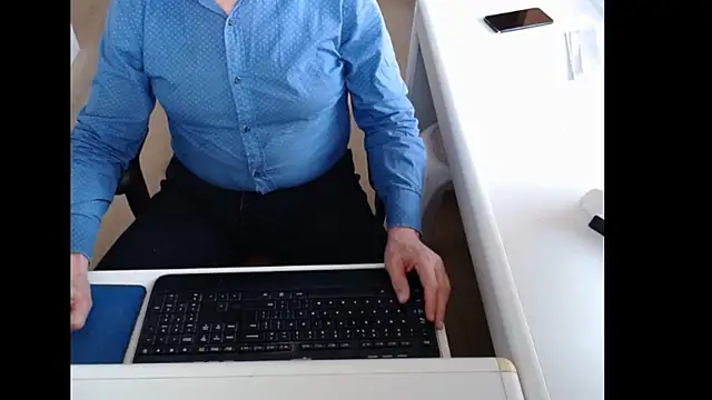 dutchpornking online show from April 2026 06:37:02 AM