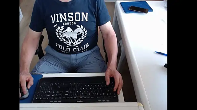 dutchpornking online show from June 2026 06:12:01 AM