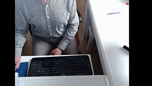 dutchpornking online show from May 2026 06:54:02 AM