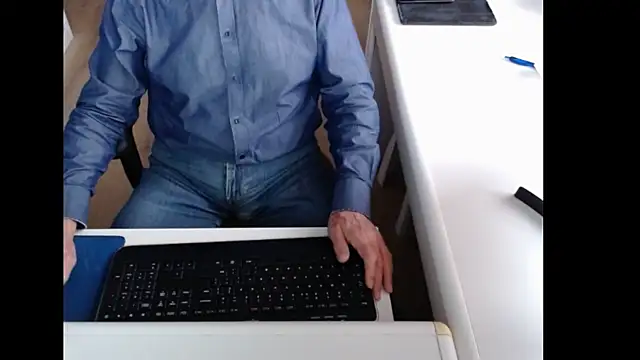 Snapshot of dutchpornking chatting on October 2025 07:11:02 AM dutchpornking online show from October 2025 07:11:02 AM