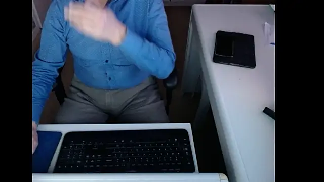 Snapshot of dutchpornking chatting on December 2025 07:35:01 AM dutchpornking online show from December 2025 07:35:01 AM