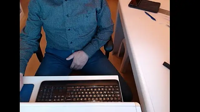 Snapshot of dutchpornking chatting on January 2026 07:03:01 AM dutchpornking online show from January 2026 07:03:01 AM