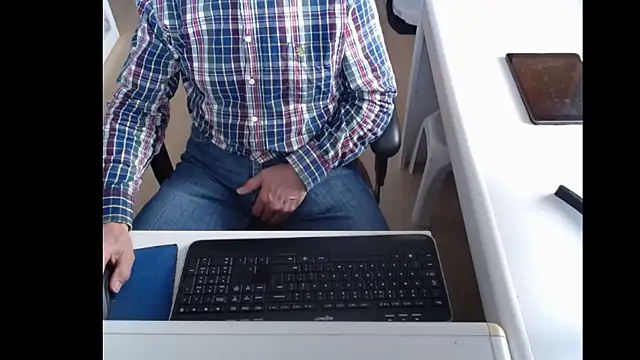 Snapshot of dutchpornking chatting on March 2025 11:54:01 AM dutchpornking online show from March 2025 11:54:01 AM