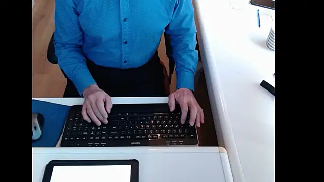 Snapshot of dutchpornking chatting on November 2025 08:51:02 AM dutchpornking online show from November 2025 08:51:02 AM