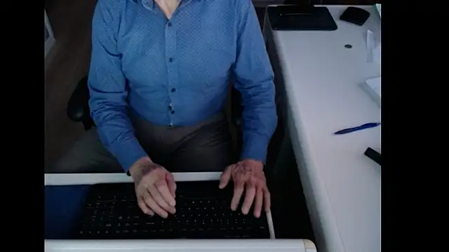 Snapshot of dutchpornking chatting on December 2025 07:55:02 AM dutchpornking online show from December 2025 07:55:02 AM