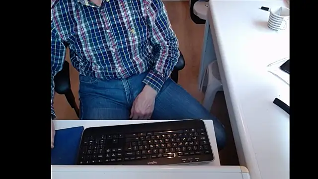 Snapshot of dutchpornking chatting on March 2025 11:34:02 AM dutchpornking online show from March 2025 11:34:02 AM