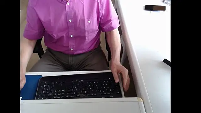 dutchpornking online show from May 2026 06:23:02 AM