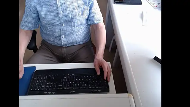 dutchpornking online show from May 2026 06:50:01 AM