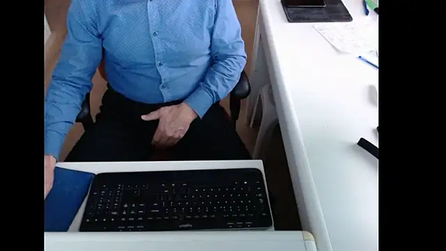 Snapshot of dutchpornking chatting on November 2025 08:18:01 AM dutchpornking online show from November 2025 08:18:01 AM