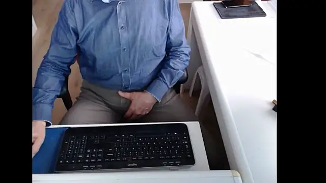 dutchpornking online show from April 2026 05:55:01 AM