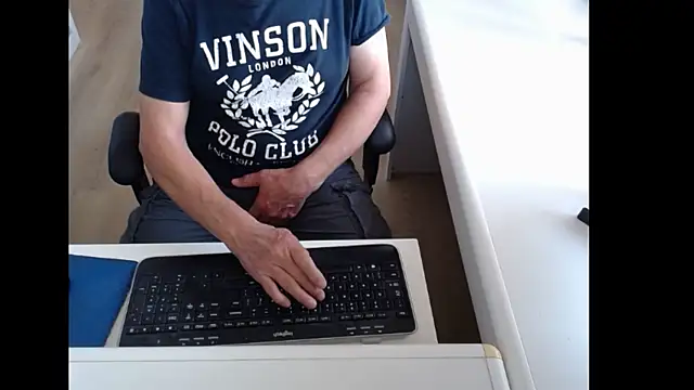 dutchpornking online show from July 2026 07:04:01 AM