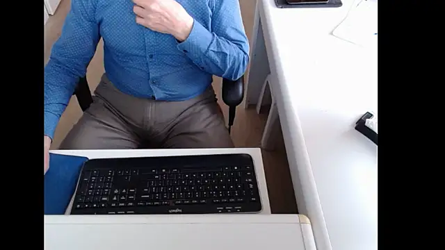 Snapshot of dutchpornking chatting on November 2025 07:56:01 AM dutchpornking online show from November 2025 07:56:01 AM