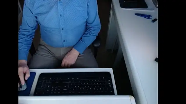 Snapshot of dutchpornking chatting on January 2026 07:34:01 AM dutchpornking online show from January 2026 07:34:01 AM