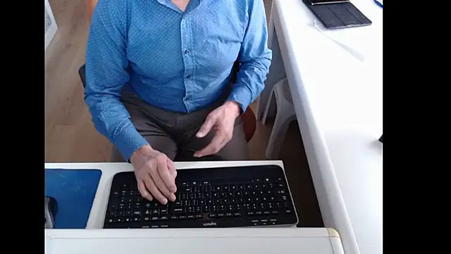 Snapshot of dutchpornking chatting on November 2025 07:58:02 AM dutchpornking online show from November 2025 07:58:02 AM