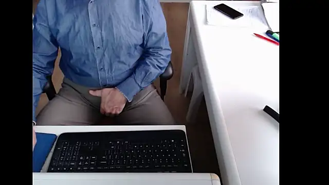 Snapshot of dutchpornking chatting on February 2026 08:03:01 AM dutchpornking online show from February 2026 08:03:01 AM