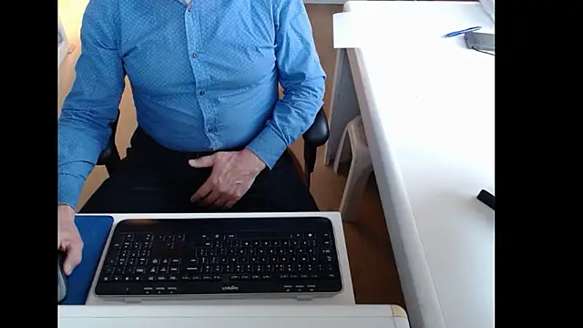 dutchpornking online show from March 2026 07:05:01 AM