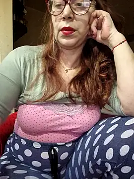 Snapshot of Chriss_Tinaa chatting on May 2026 02:50:02 AM Chriss Tinaa online show from May 2026 02:50:02 AM