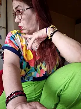 Snapshot of Chriss_Tinaa chatting on May 2026 03:27:02 AM Chriss Tinaa online show from May 2026 03:27:02 AM