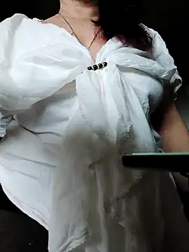 Chriss Tinaa online show from March 2025 05:54:01 AM