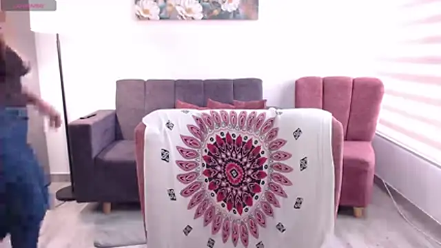 Dakotaa J online show from February 2026 03:45:02 PM