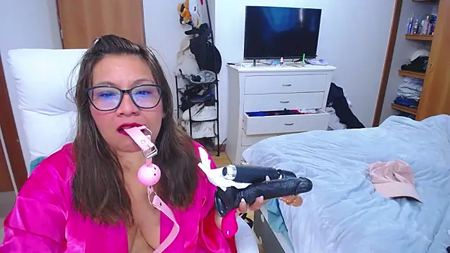 mondirty70 online show from October 2025 11:55:01 AM