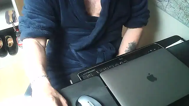 DUDURAxh online show from March 2026 10:28:02 AM