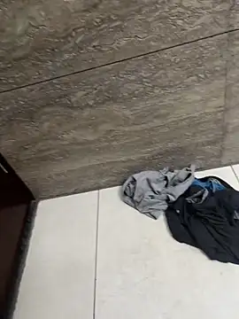 Snapshot of luciferdxm5 chatting on November 2025 04:05:01 AM luciferdxm5 online show from November 2025 04:05:01 AM