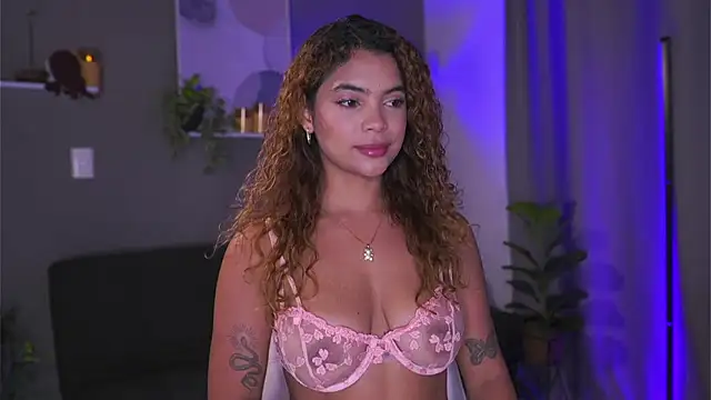 HannahEvanss online show from September 2025 05:08:02 PM