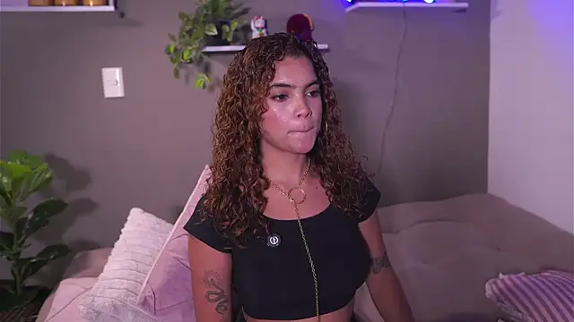 HannahEvanss online show from January 2026 08:04:01 PM