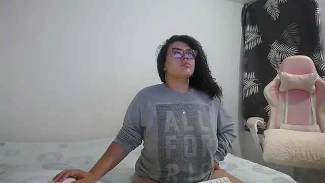 mabigomez00 online show from October 2025 09:06:02 AM