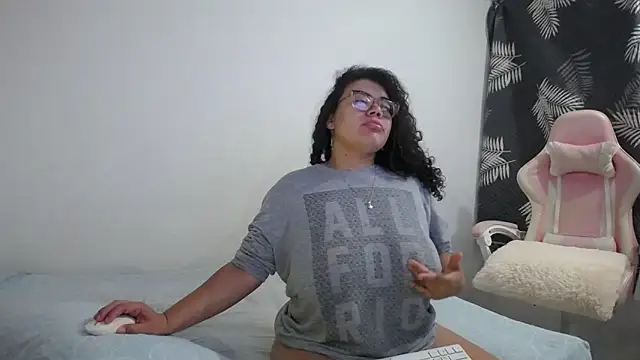 mabigomez00 online show from October 2025 12:36:01 AM