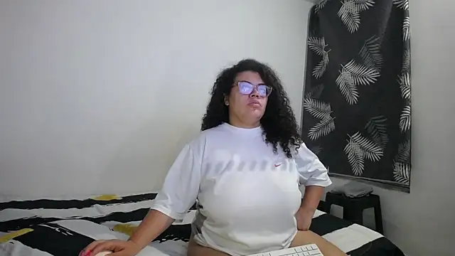 mabigomez00 online show from May 2026 09:19:02 AM
