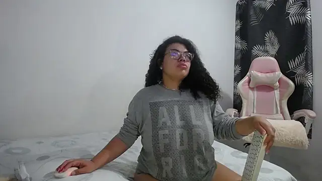 Snapshot of mabigomez00 chatting on February 2026 09:27:02 AM mabigomez00 online show from February 2026 09:27:02 AM